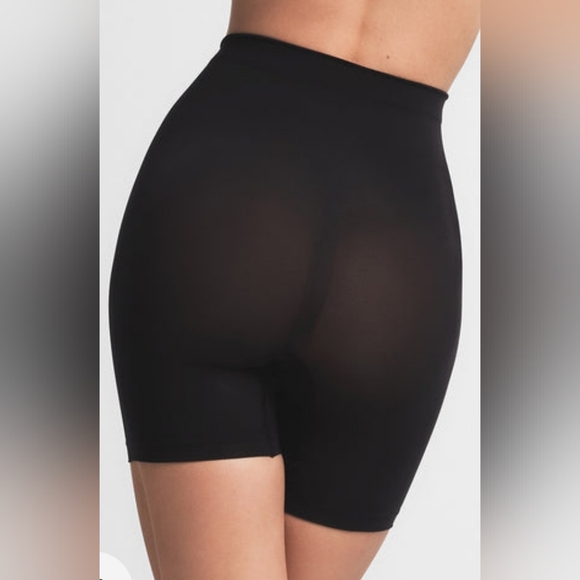 💕NEW SKIMS Seamless Sculpt Mid Rise Waist Thigh BBL Shaping Shorts Black ONYX L - Picture 4 of 12
